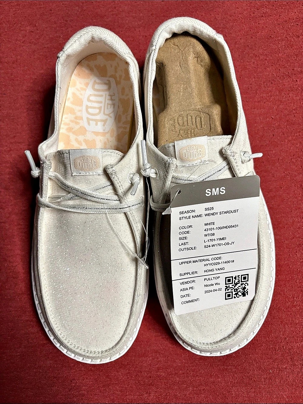 Hey Dude Wendy Star Sparkle Loafers US 7 New